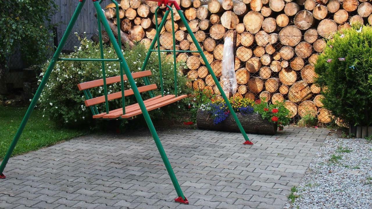 Pokoje Goscinne Pod Jaworem - Obok Pieknego Szlaku Wzdluz Rzeki Bialka, 1Km Do Stokow Kotelnica Buitenkant foto