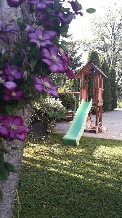 Pokoje Goscinne Pod Jaworem - Obok Pieknego Szlaku Wzdluz Rzeki Bialka, 1Km Do Stokow Kotelnica Buitenkant foto